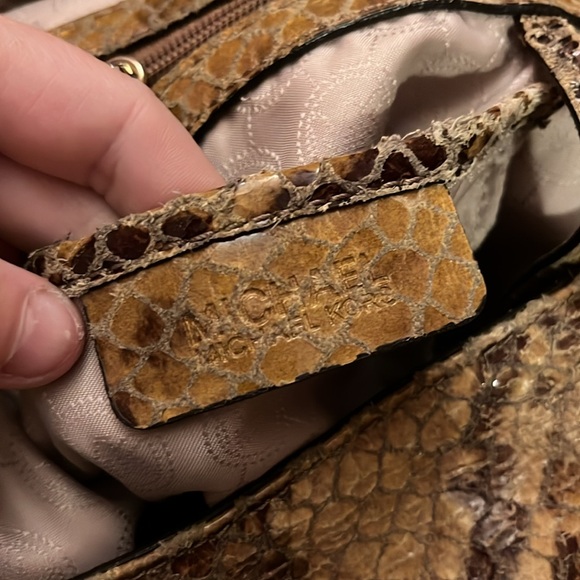 Women’s Michael Kors Limited edition snakeskin brown and gold shoulder bag - Picture 9 of 10